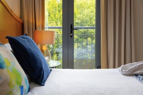 Parkview Hotel - Guest room detail